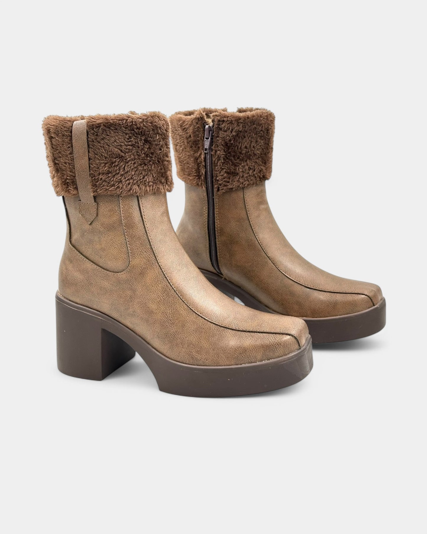 BOTAS DE TACÓN PARA DAMA COLOR CAFÉ CON AFELPADO