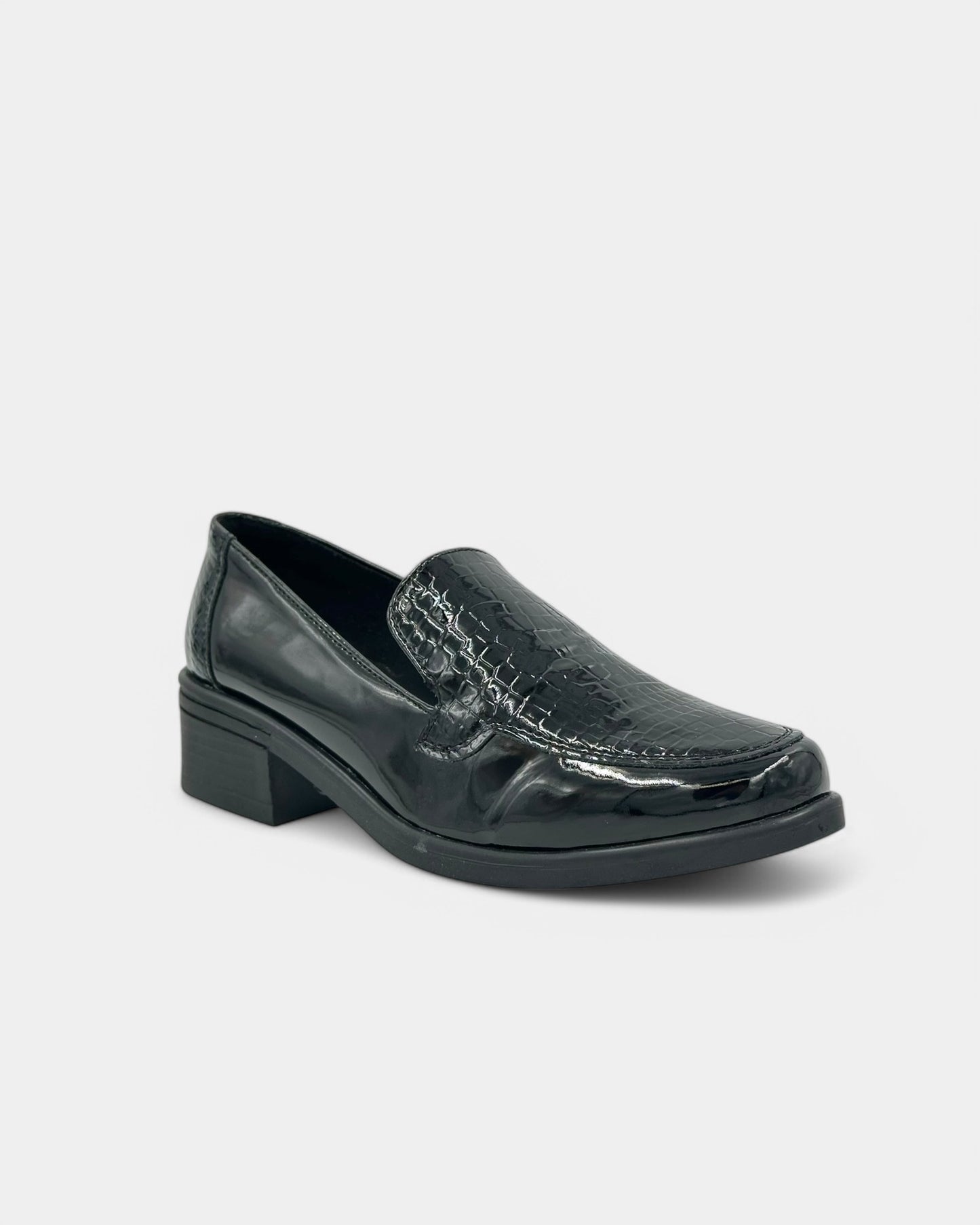 MOCASÍN DE CHAROL PARA DAMA COLOR NEGRO