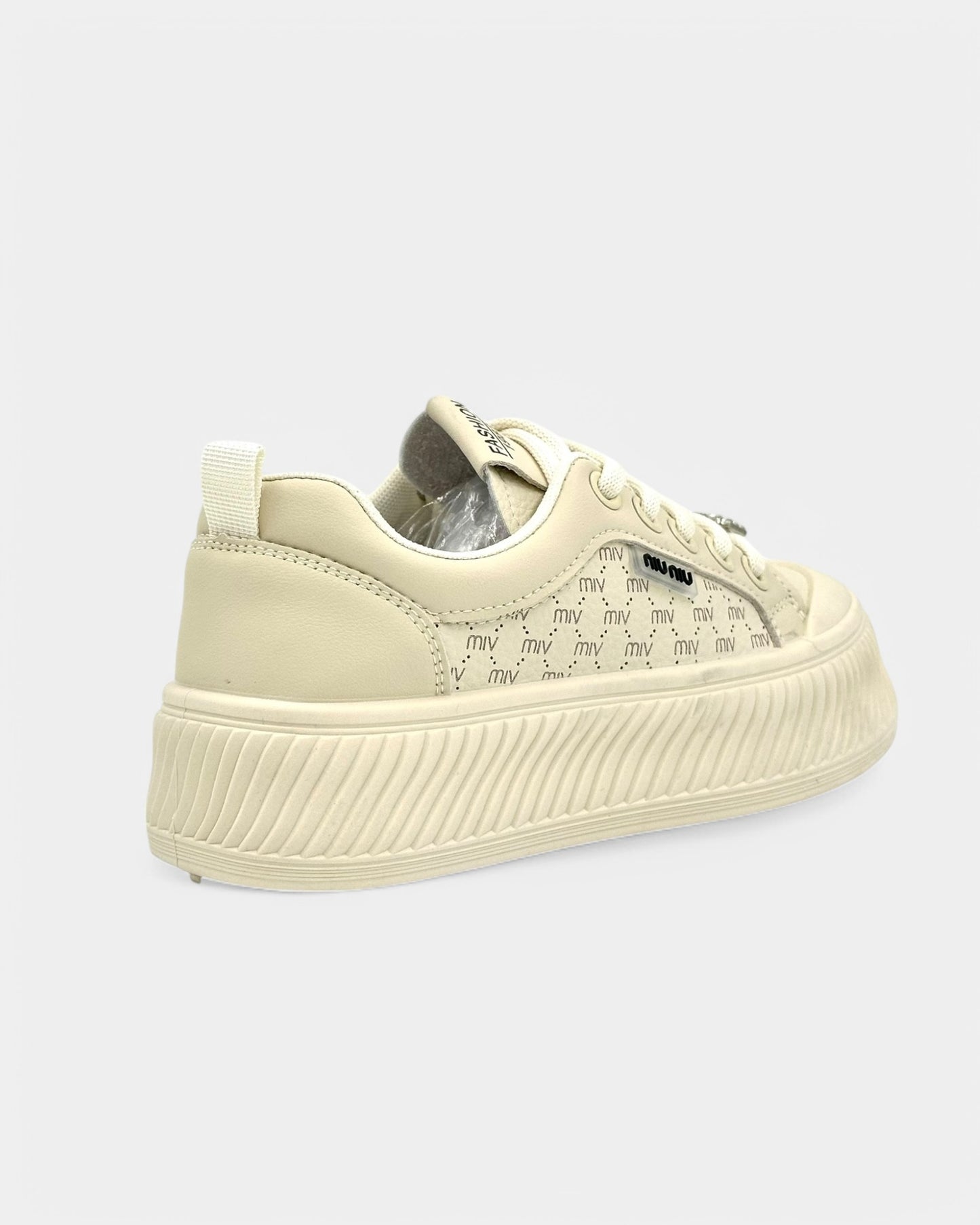 DEPORTIVO SUELA BAJA